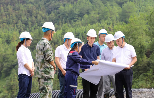 华锡有色领导班子成员国庆假期赴河池片区企业调研督导